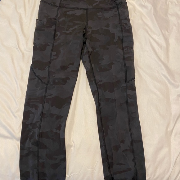 Lulu lemon cropped leggings - Picture 1 of 5